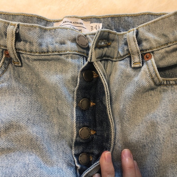 & Other Stories Cuffed Denim Shorts size 28 - Picture 3 of 4